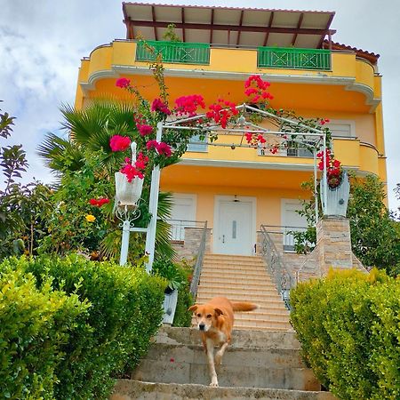 House With Wonderful View Apartment เลฟคานดิ คาลคิดาส ภายนอก รูปภาพ