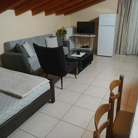 House With Wonderful View Apartment เลฟคานดิ คาลคิดาส ภายนอก รูปภาพ